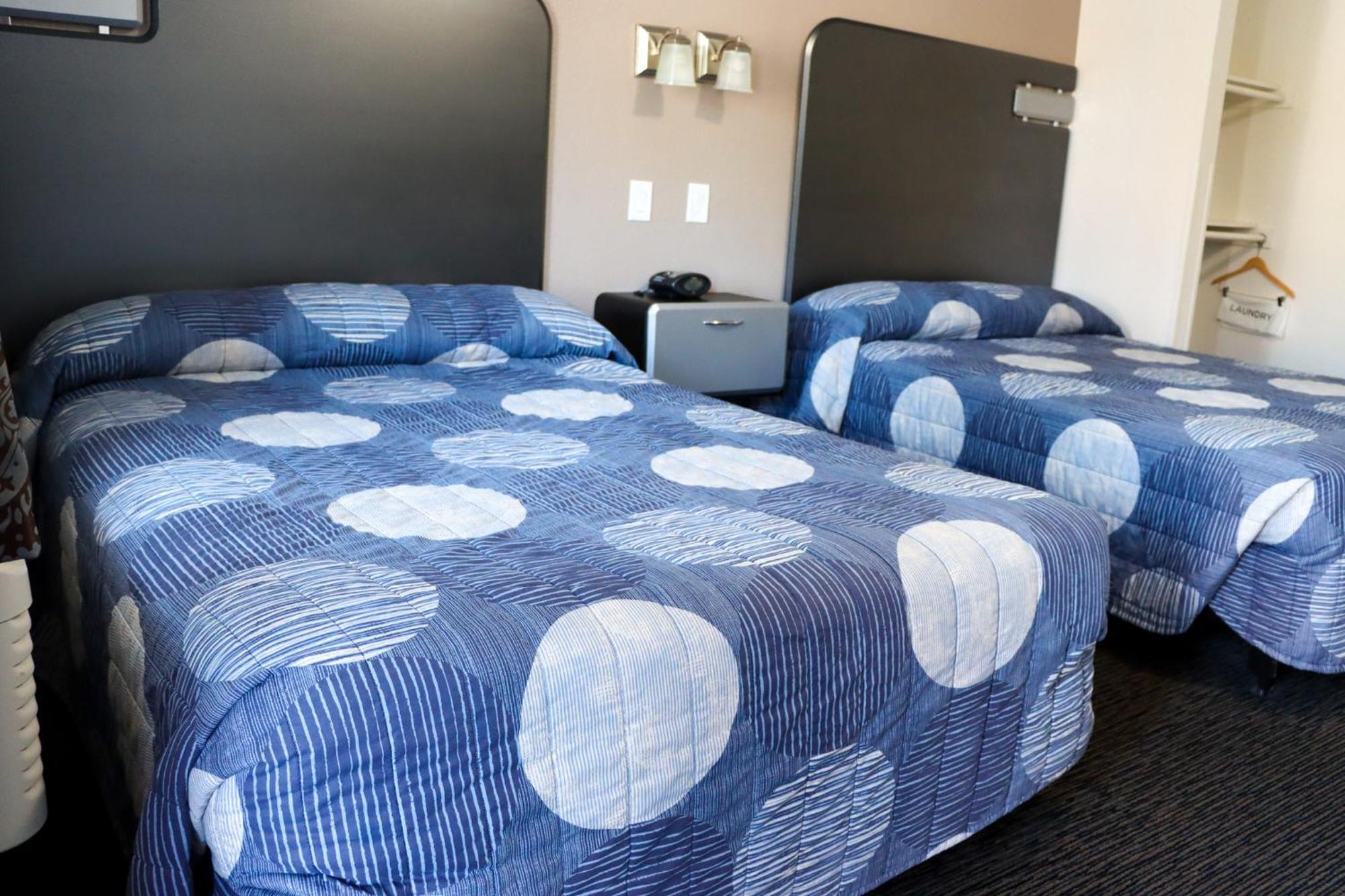Driftwood Motel Санта Клара Екстериор снимка