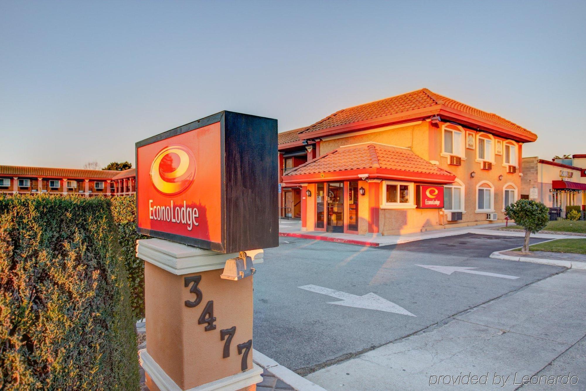 Driftwood Motel Санта Клара Екстериор снимка
