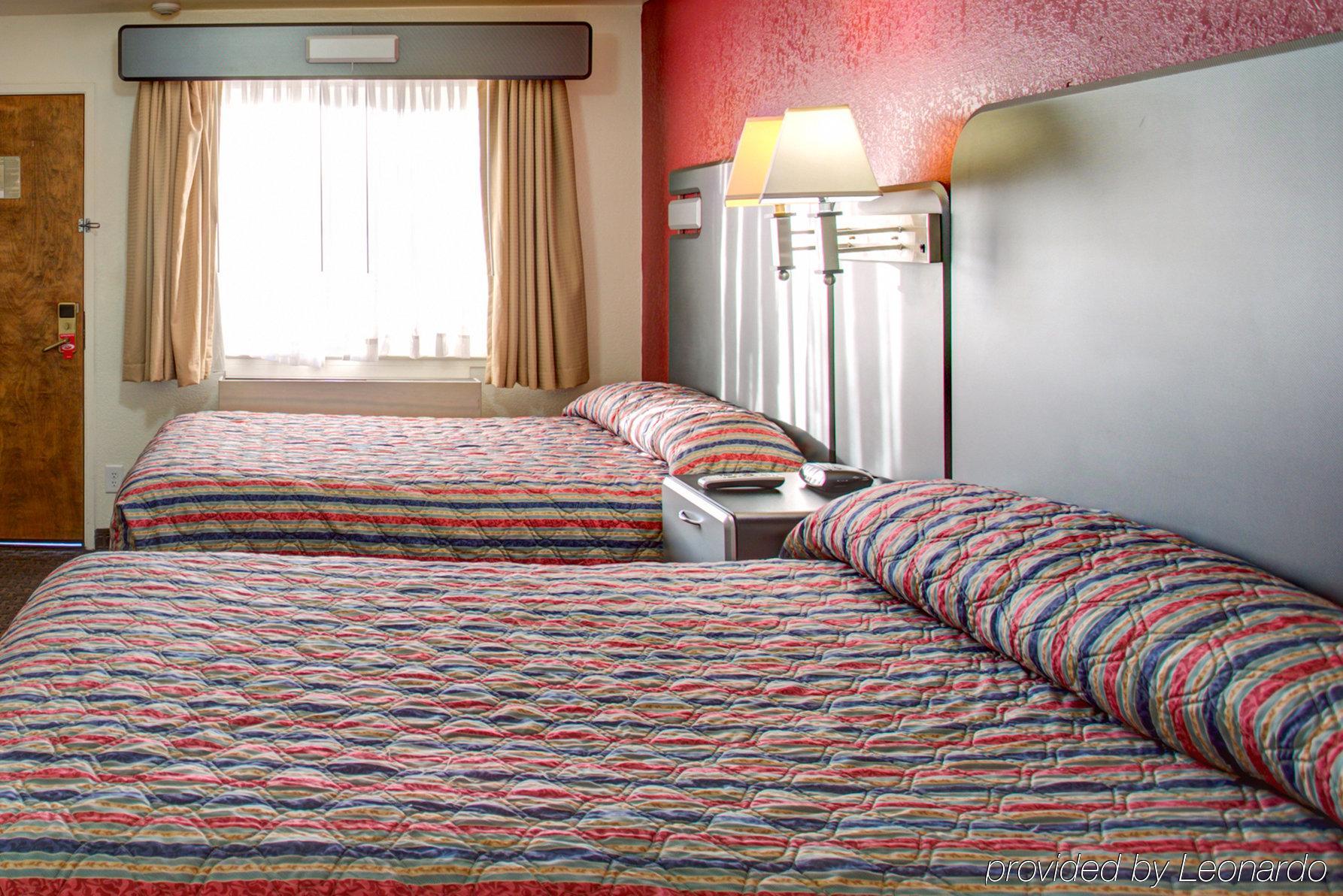 Driftwood Motel Санта Клара Екстериор снимка
