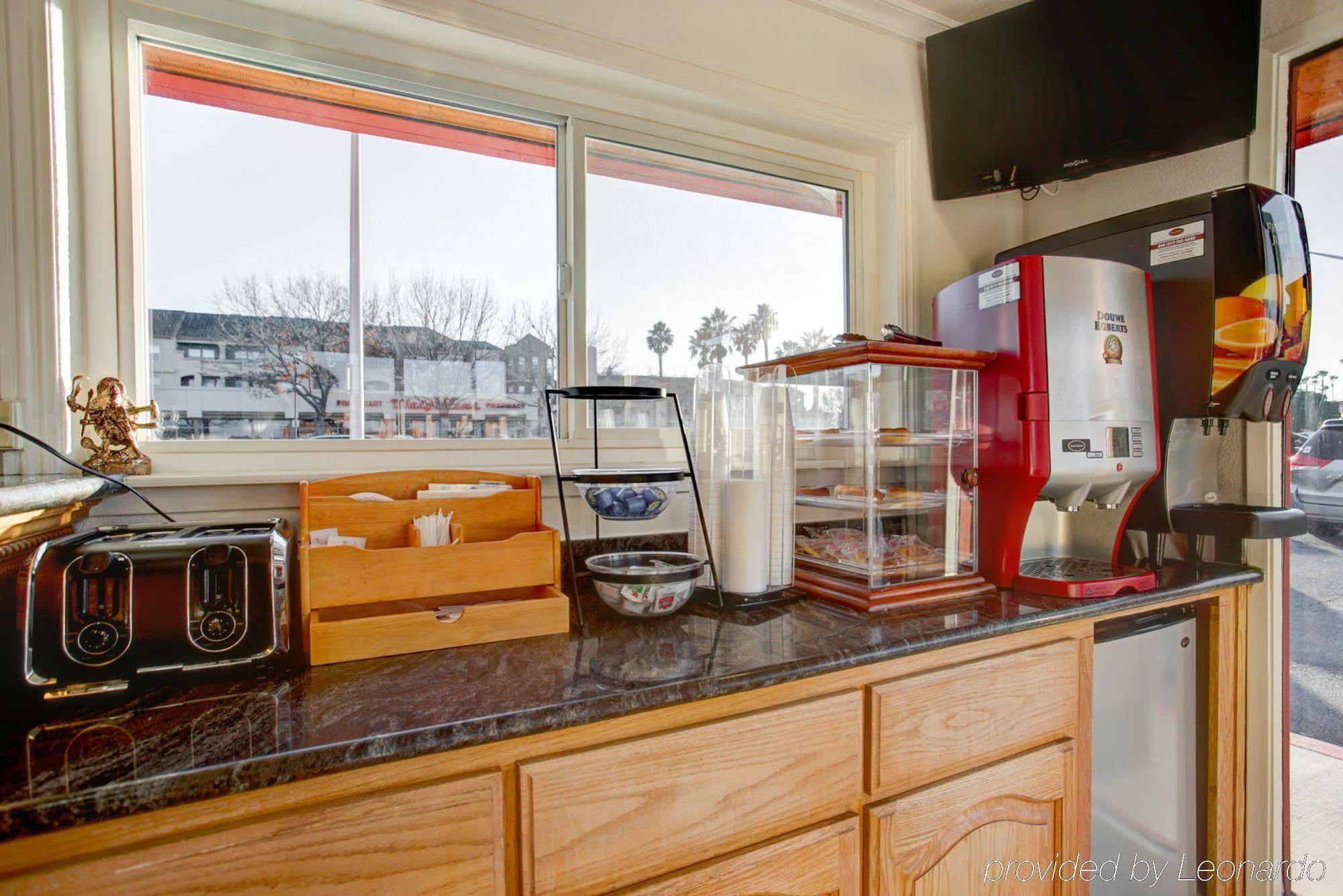 Driftwood Motel Санта Клара Екстериор снимка